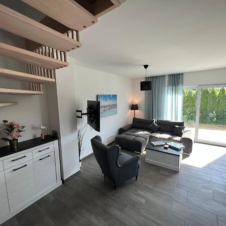 Doppelhaushaelfte Mit Terrasse Villa Elmenhorst/Lichtenhagen Eksteriør billede