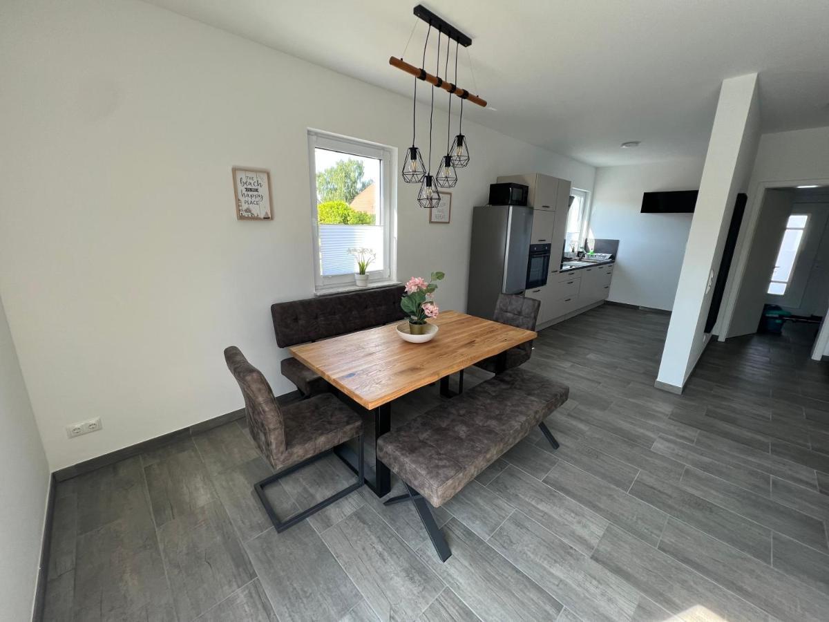 Doppelhaushaelfte Mit Terrasse Villa Elmenhorst/Lichtenhagen Eksteriør billede