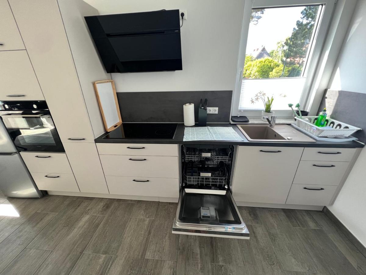 Doppelhaushaelfte Mit Terrasse Villa Elmenhorst/Lichtenhagen Eksteriør billede