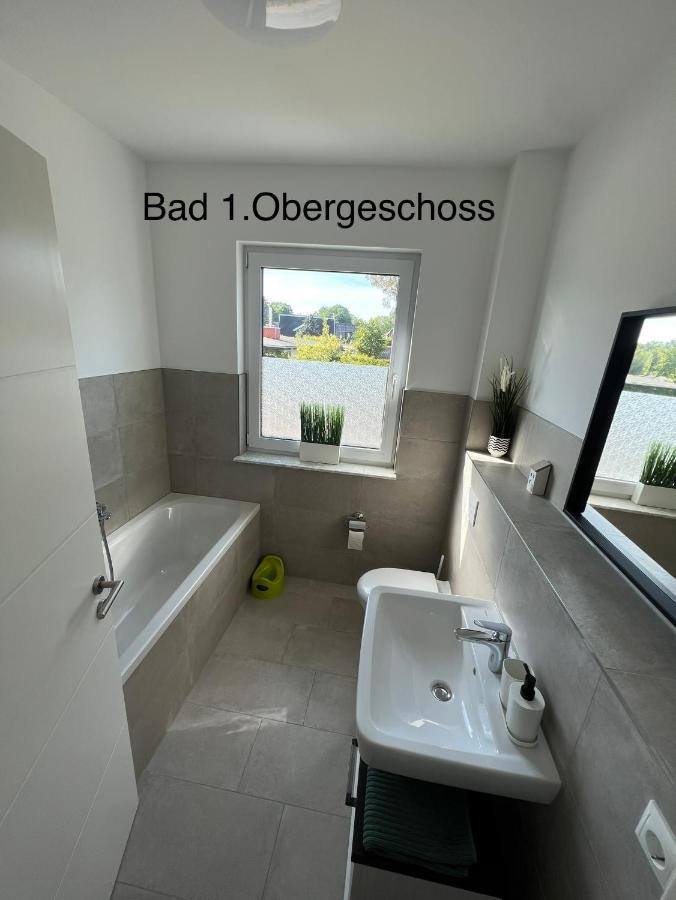 Doppelhaushaelfte Mit Terrasse Villa Elmenhorst/Lichtenhagen Eksteriør billede
